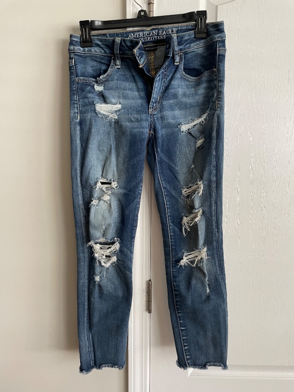 American Eagle Ripped Crop Jeggings Super Stretch Size 6